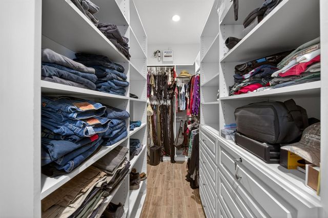 1462 N Twinberry Avenue, Clovis, CA 93619