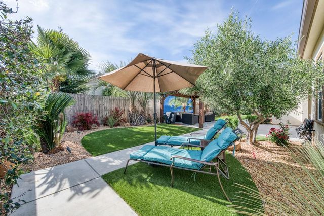 1462 N Twinberry Avenue, Clovis, CA 93619