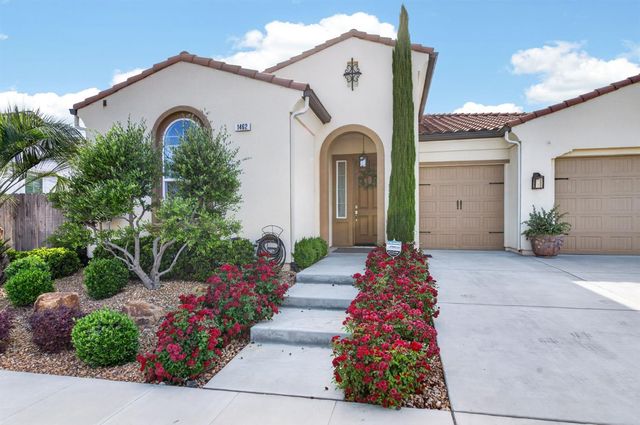 1462 N Twinberry Avenue, Clovis, CA 93619