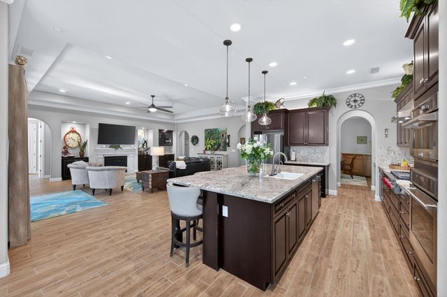 1462 N Twinberry Avenue, Clovis, CA 93619