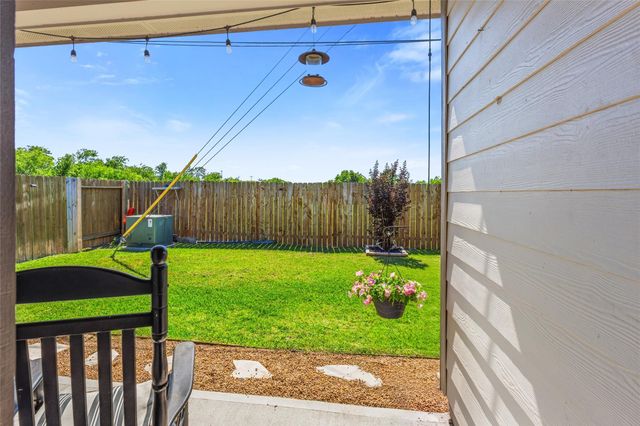 7254 Victorville Drive, Rosharon, TX 77583