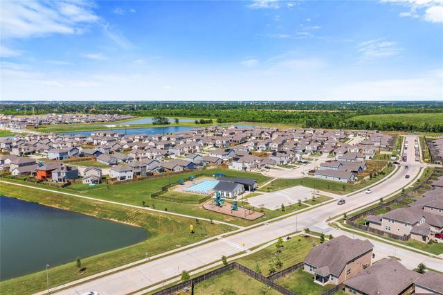 7254 Victorville Drive, Rosharon, TX 77583