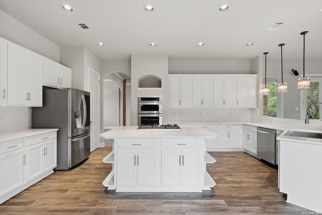 16831 Mossford, San Antonio, TX 78255