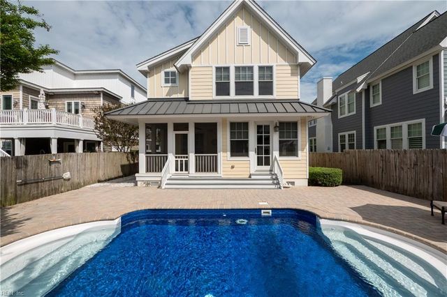 204 62nd ST, Virginia Beach, VA 23451