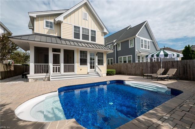 204 62nd ST, Virginia Beach, VA 23451