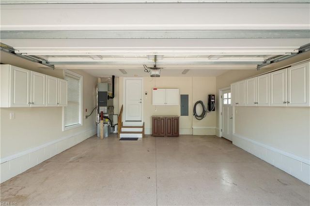 204 62nd ST, Virginia Beach, VA 23451