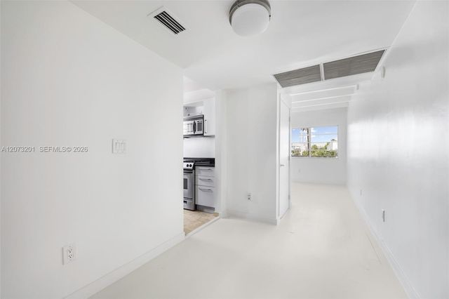 3915 N Meridian Avenue 201, Miami Beach, FL 33140