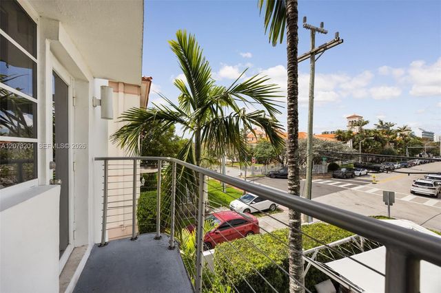 3915 N Meridian Avenue 201, Miami Beach, FL 33140