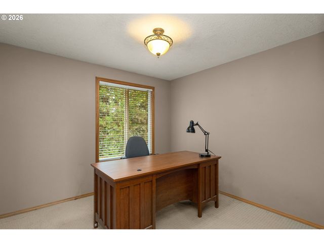 14821 Sw KENTON Dr, Portland, OR 97224