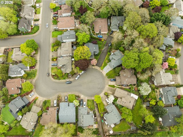 14821 Sw KENTON Dr, Portland, OR 97224