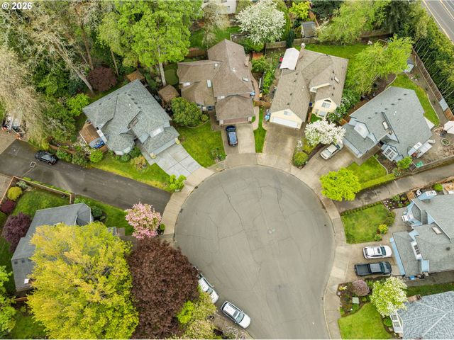 14821 Sw KENTON Dr, Portland, OR 97224