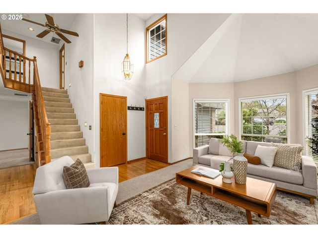 14821 Sw KENTON Dr, Portland, OR 97224