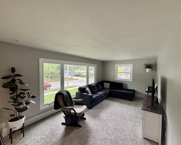 653 S 15th AVENUE, West Bend, WI 53095