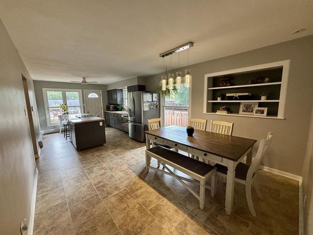 653 S 15th AVENUE, West Bend, WI 53095