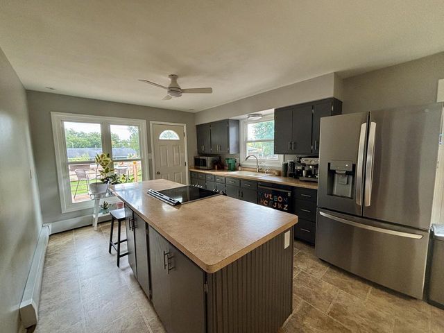 653 S 15th AVENUE, West Bend, WI 53095