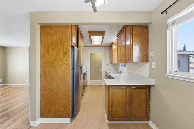 1650 S Wolfe Road, Sunnyvale, CA 94087