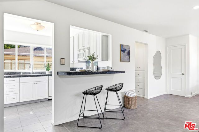 11901 W Sunset Boulevard 219, Los Angeles, CA 90049