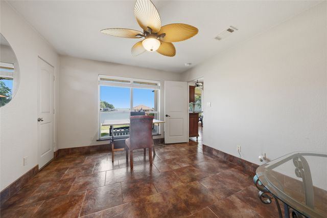 2547 Groves Drive, Tool, TX 75143