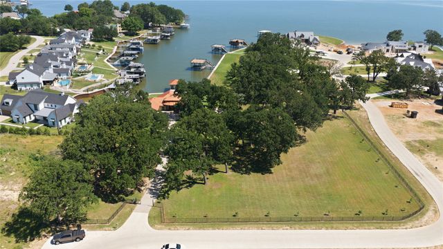 2547 Groves Drive, Tool, TX 75143