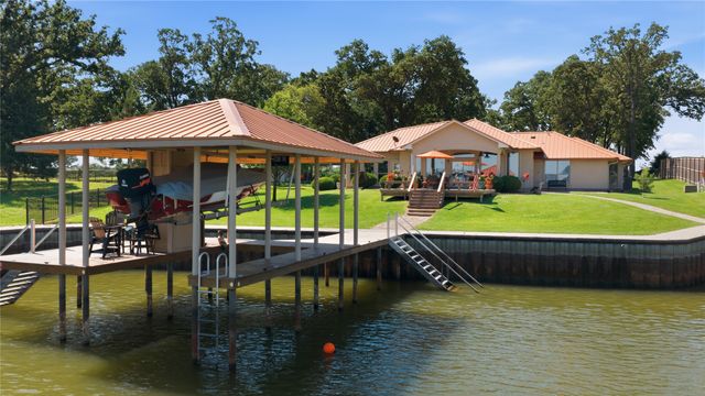 2547 Groves Drive, Tool, TX 75143