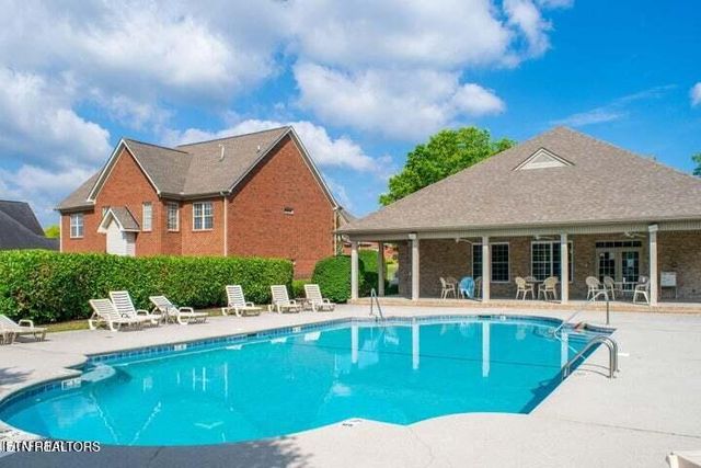 1746 Burnside Drive, Maryville, TN 37801