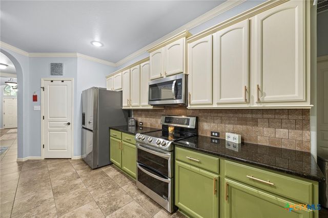 2501 Twin Ridge Court, Belton, TX 76513