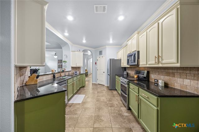 2501 Twin Ridge Court, Belton, TX 76513