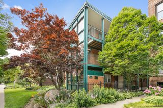 7606 N Eastlake Terrace 2B, Chicago, IL 60626