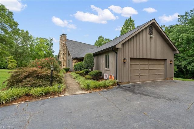 4763 Pineview Drive, Trinity, NC 27370