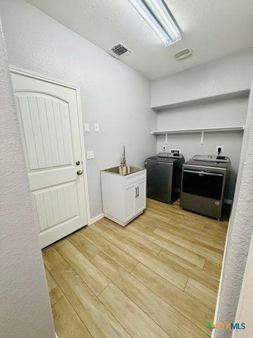 3301 Aubree Katherine Drive, Killeen, TX 76542