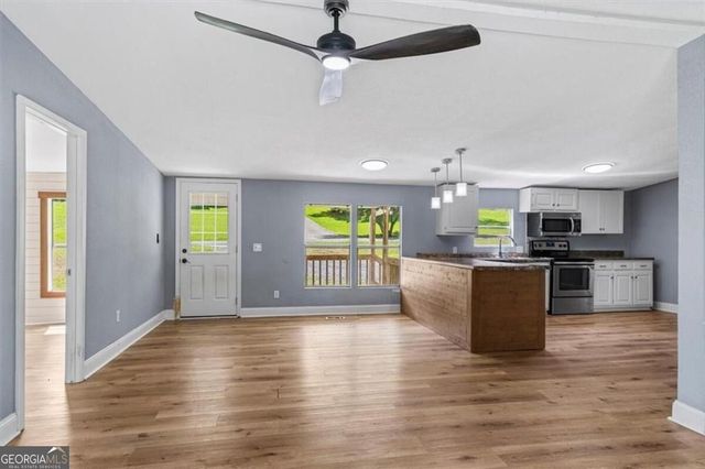 109 Webb Drive NE, Calhoun, GA 30701