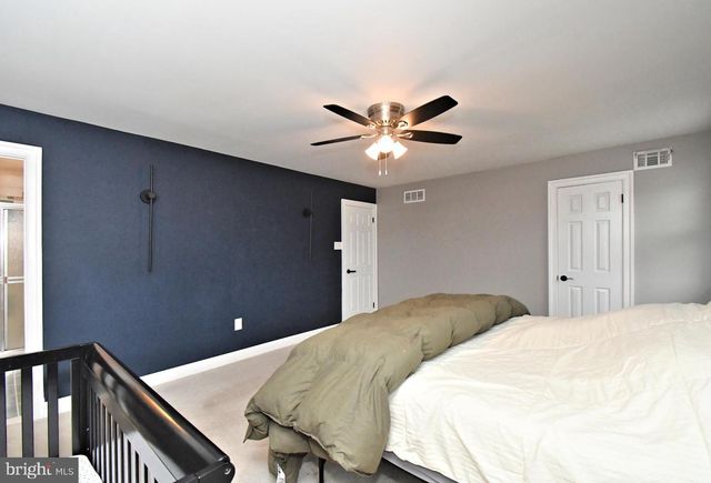817 STARK CIR, Yardley, PA 19067