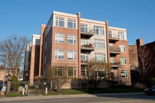 515 N Harlem Avenue 203, Oak Park, IL 60302