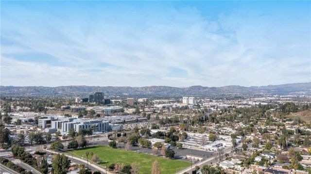 5220 Premiere Hills Circle 228, Woodland Hills, CA 91364