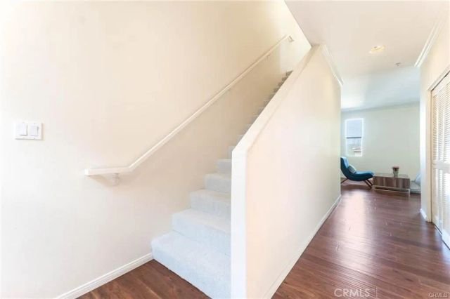 5220 Premiere Hills Circle 228, Woodland Hills, CA 91364