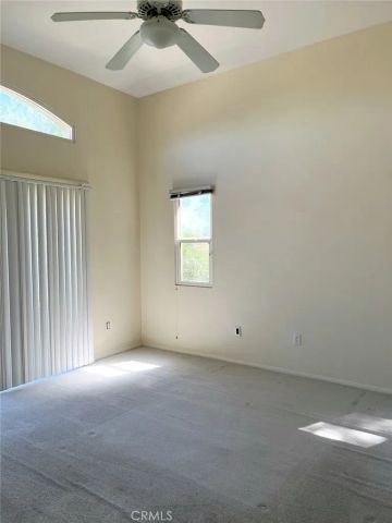 5220 Premiere Hills Circle 228, Woodland Hills, CA 91364