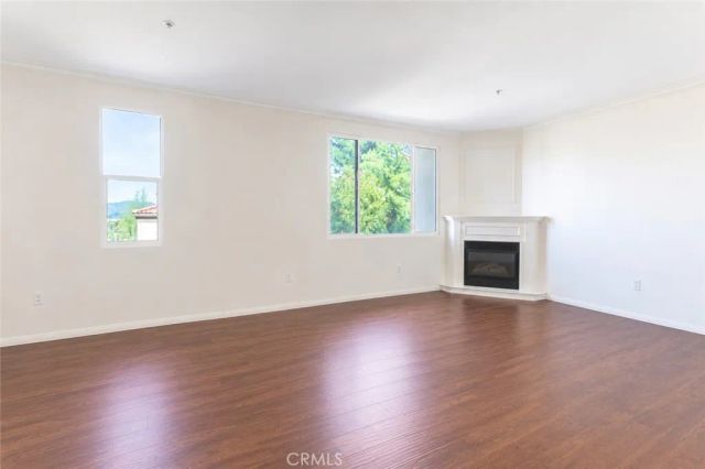 5220 Premiere Hills Circle 228, Woodland Hills, CA 91364