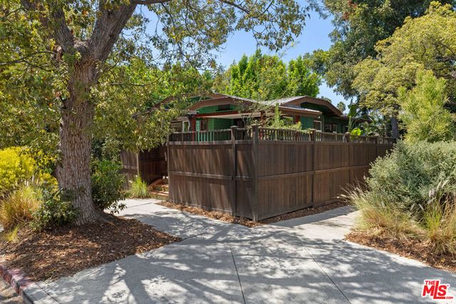 1149 Manzanita Street, Los Angeles, CA 90029