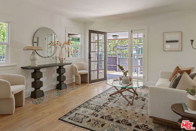 1149 Manzanita Street, Los Angeles, CA 90029