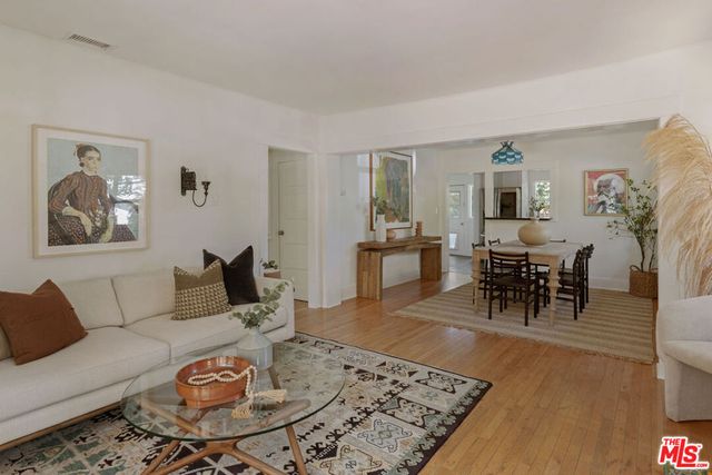 1149 Manzanita Street, Los Angeles, CA 90029