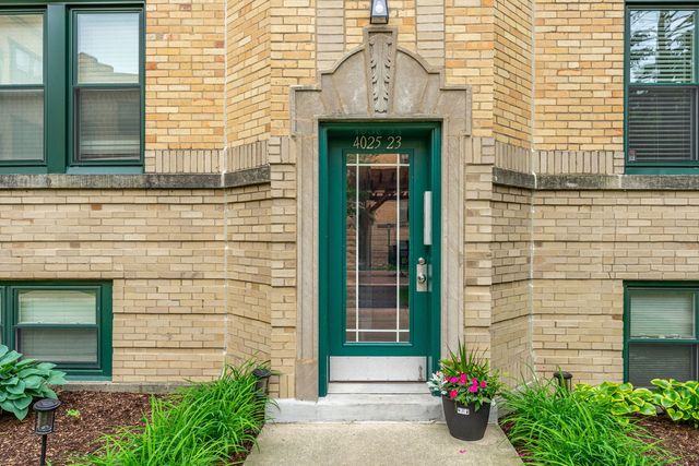 4023 N Mozart Street 3, Chicago, IL 60618