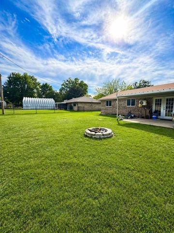5230 Fm 2495, Athens, TX 75752