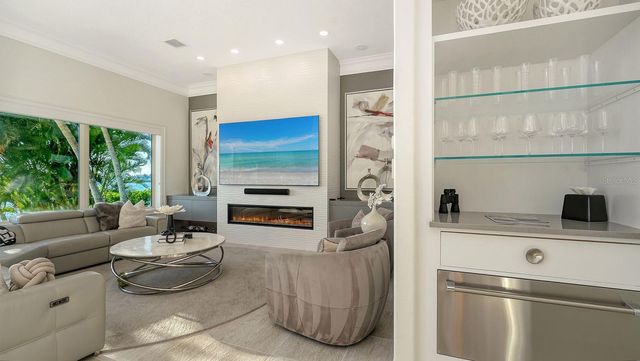 344 W ROYAL FLAMINGO DRIVE, Sarasota, FL 34236