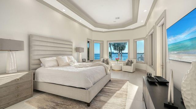 344 W ROYAL FLAMINGO DRIVE, Sarasota, FL 34236