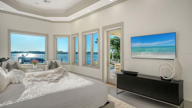 344 W ROYAL FLAMINGO DRIVE, Sarasota, FL 34236
