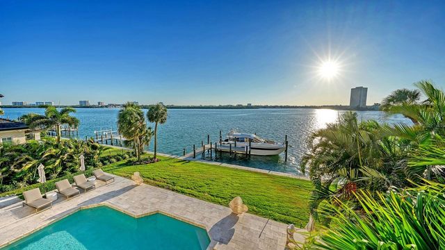 344 W ROYAL FLAMINGO DRIVE, Sarasota, FL 34236