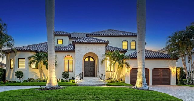 344 W ROYAL FLAMINGO DRIVE, Sarasota, FL 34236