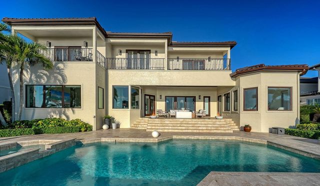 344 W ROYAL FLAMINGO DRIVE, Sarasota, FL 34236