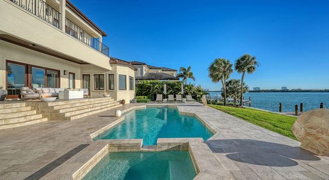 344 W ROYAL FLAMINGO DRIVE, Sarasota, FL 34236