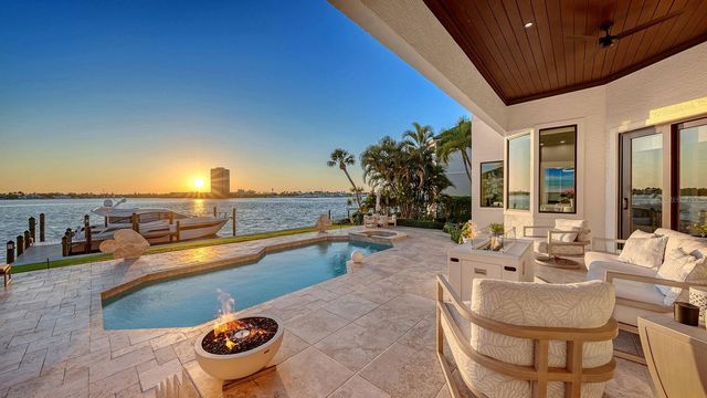 344 W ROYAL FLAMINGO DRIVE, Sarasota, FL 34236